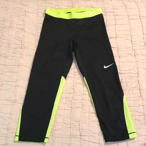 Nike Pro Cropped Leggings